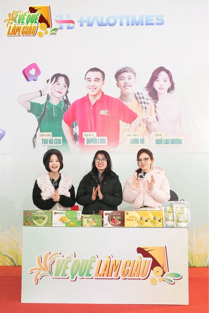 Buổi giao lưu có sự góp mặt của dàn nghệ sĩ nổi tiếng