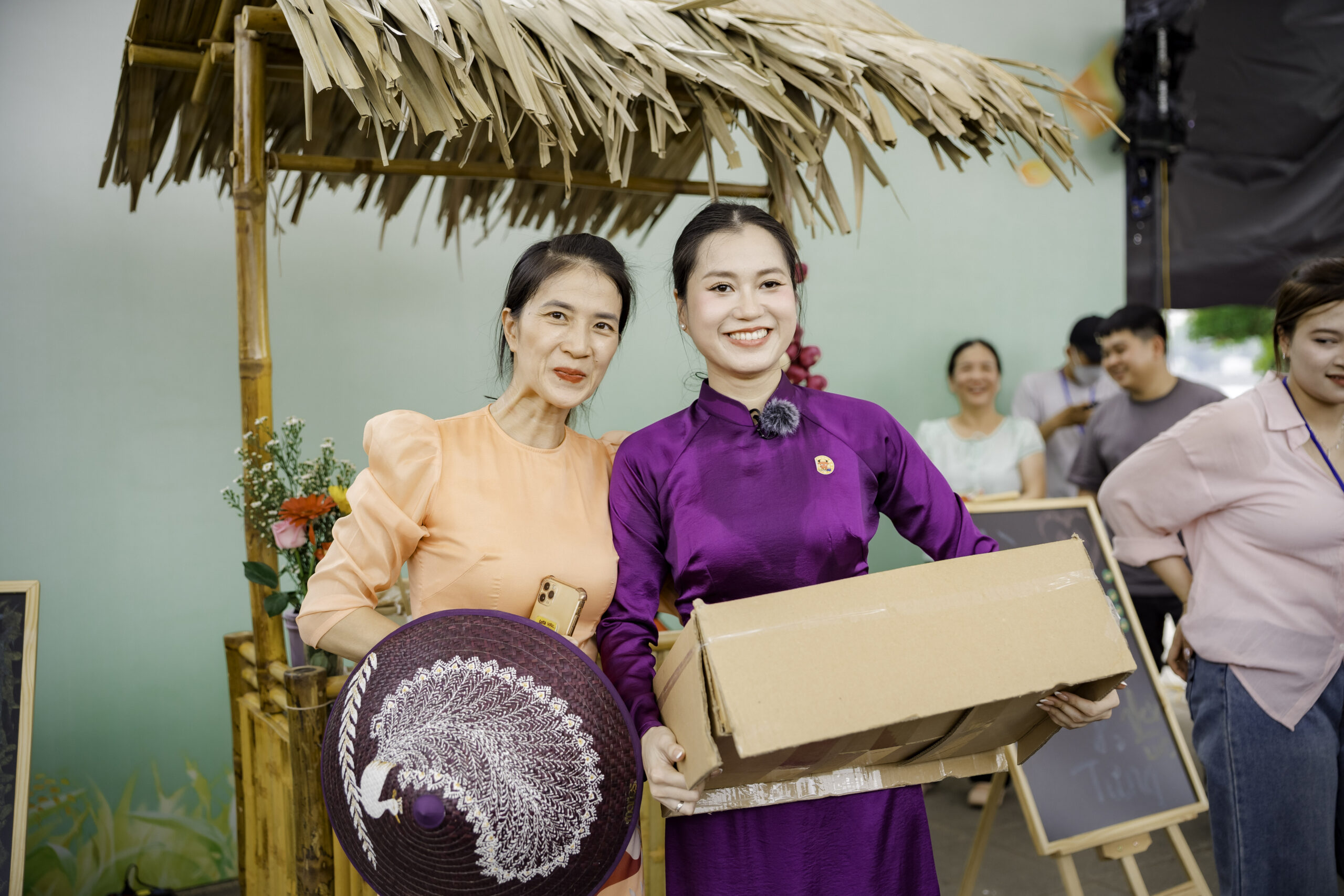 Lâm Vỹ Dạ cùng khán giả